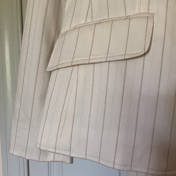 Jones of New York pinstripe pant suit - Picture 5 of 7
